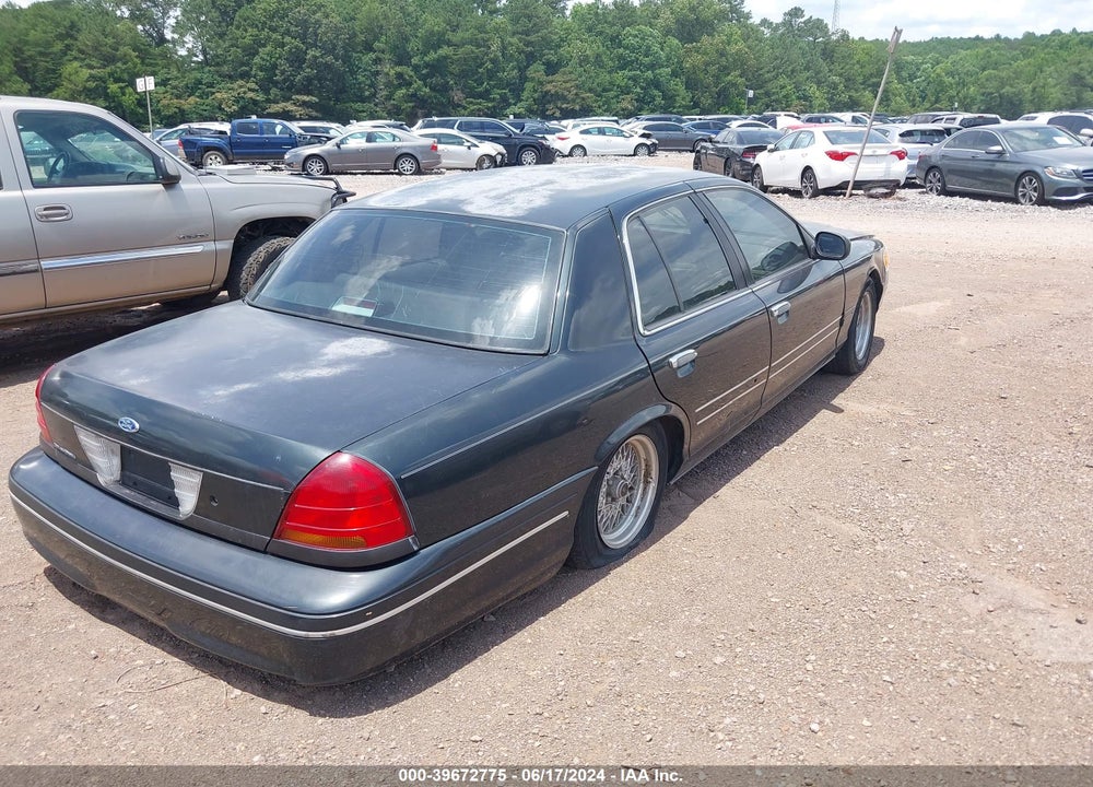 1999 FORD CROWN VICTORIA VIN: 2FAFP73W4XX166733