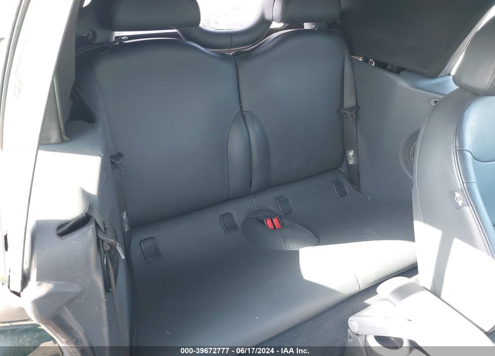 2007 MINI COOPER S VIN: WMWRH33507TL94209