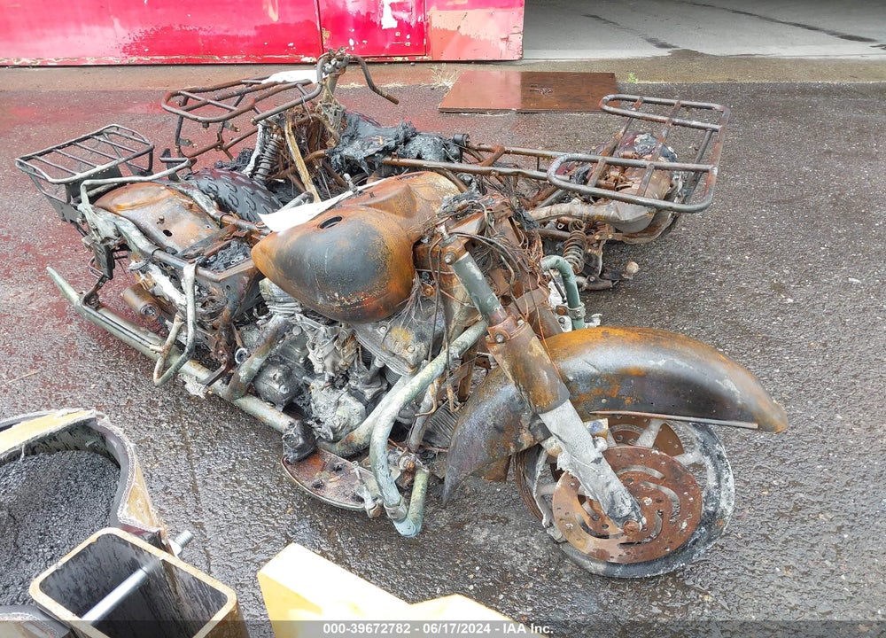 2001 HARLEY-DAVIDSON FLHR VIN: 1HD1FDV121Y643608