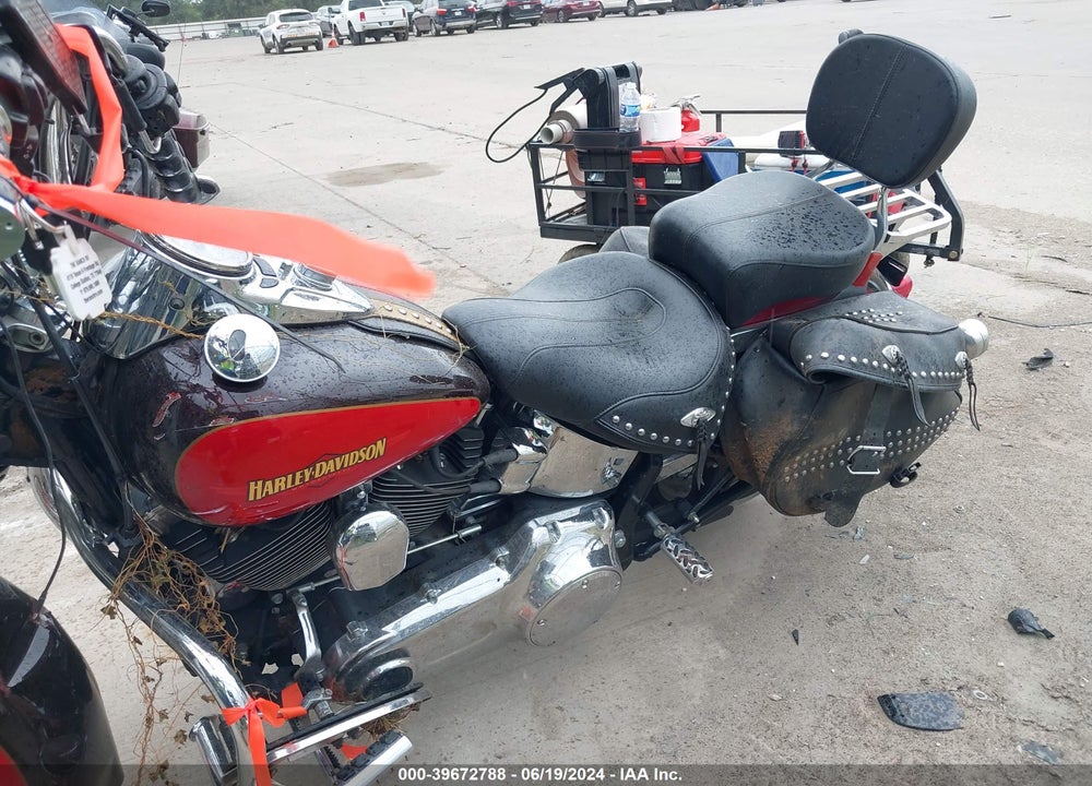 2010 HARLEY-DAVIDSON FLSTC VIN: 1HD1BW517AB024903