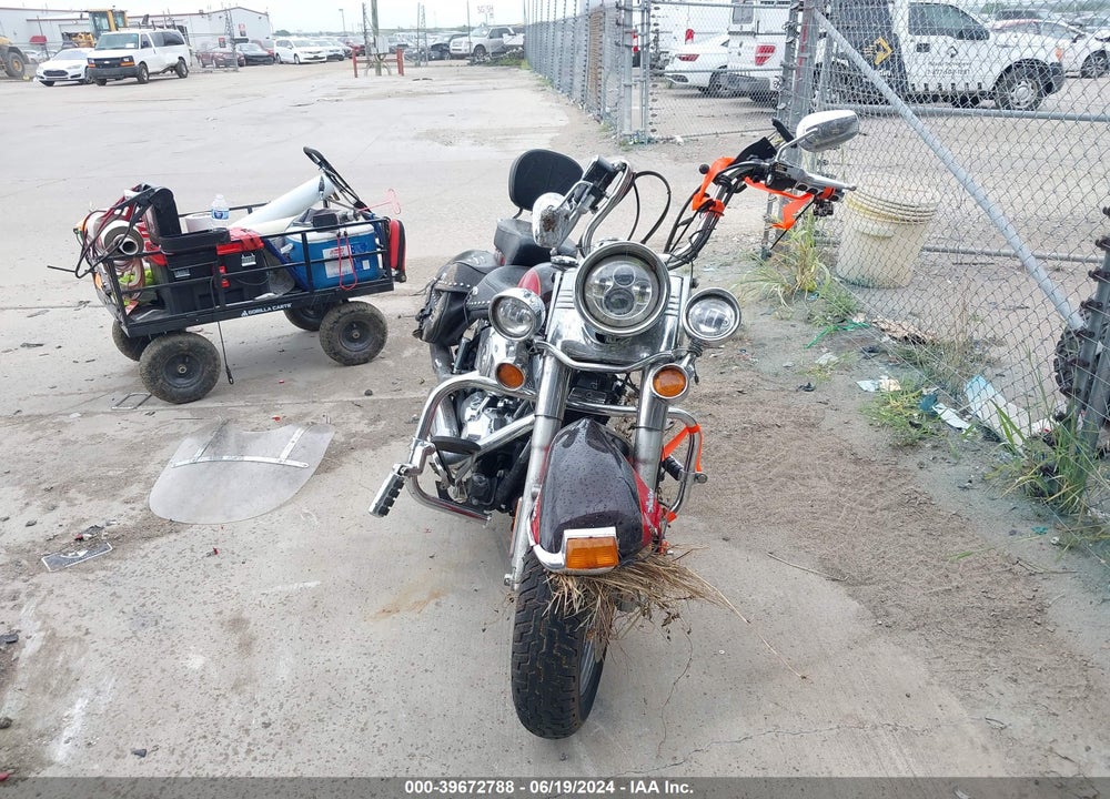 2010 HARLEY-DAVIDSON FLSTC VIN: 1HD1BW517AB024903