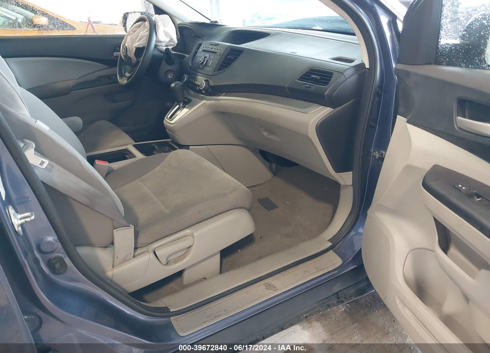 2013 HONDA CR-V LX VIN: 2HKRM4H3XDH640940