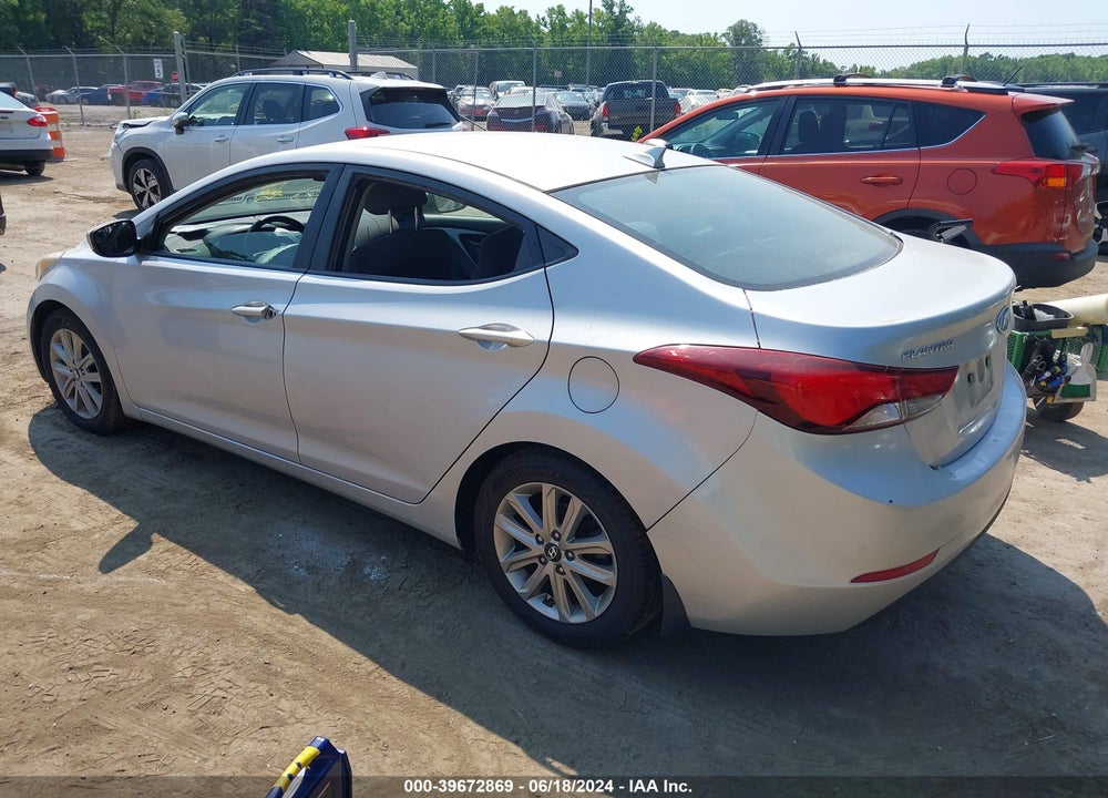 2015 HYUNDAI ELANTRA SE VIN: KMHDH4AE7FU237481