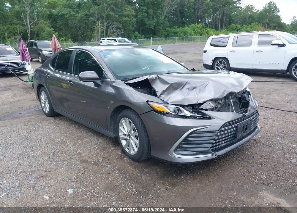 2021 TOYOTA CAMRY LE VIN: 4T1C11AK7MU443580