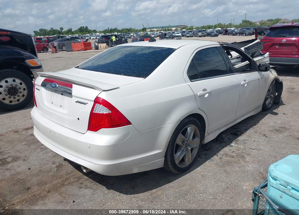 2011 FORD FUSION VIN: 3FAHP0KC1BR201064
