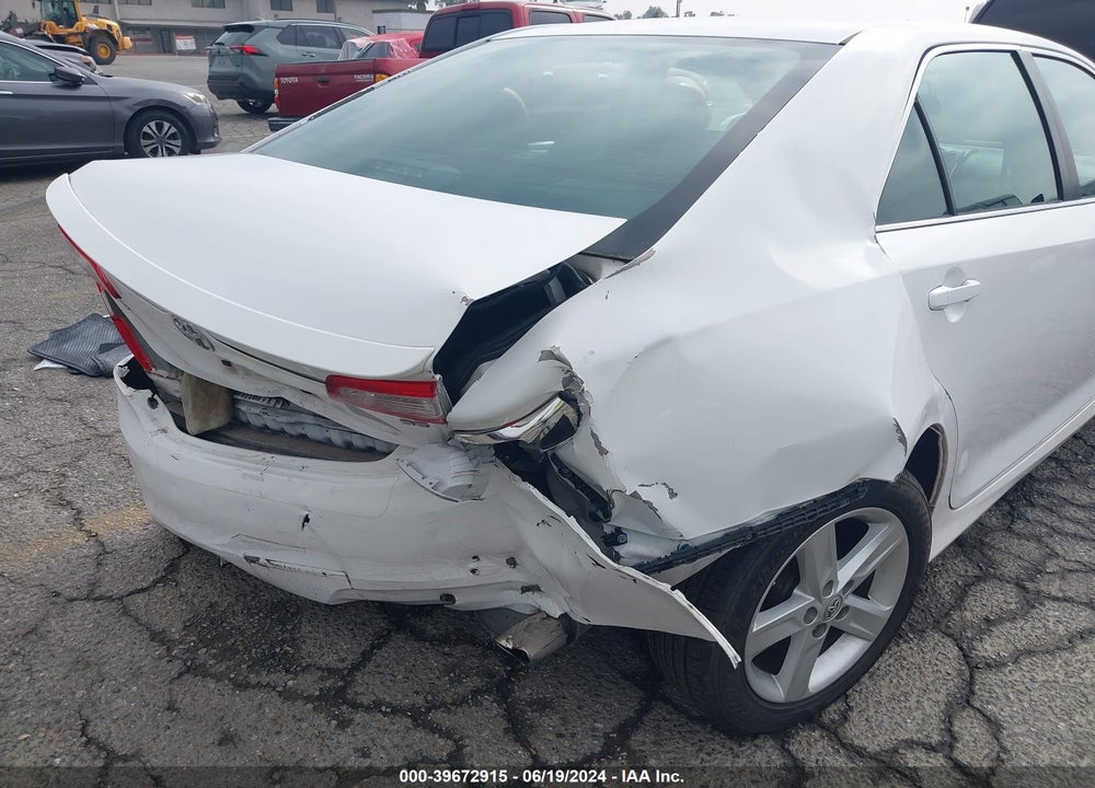 2013 TOYOTA CAMRY SE VIN: 4T1BF1FK3DU254138