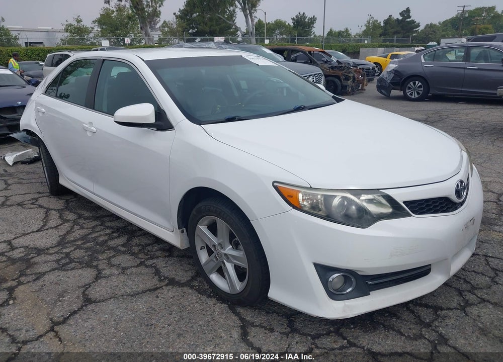 2013 TOYOTA CAMRY SE VIN: 4T1BF1FK3DU254138