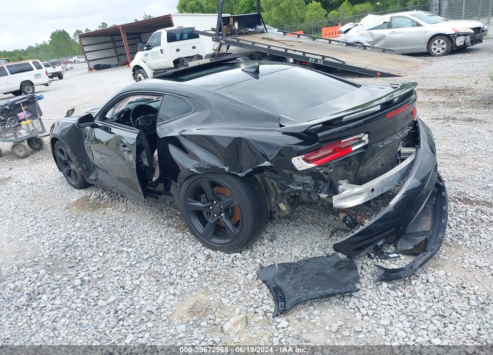 2017 CHEVROLET CAMARO 2SS VIN: 1G1FH1R70H0134665