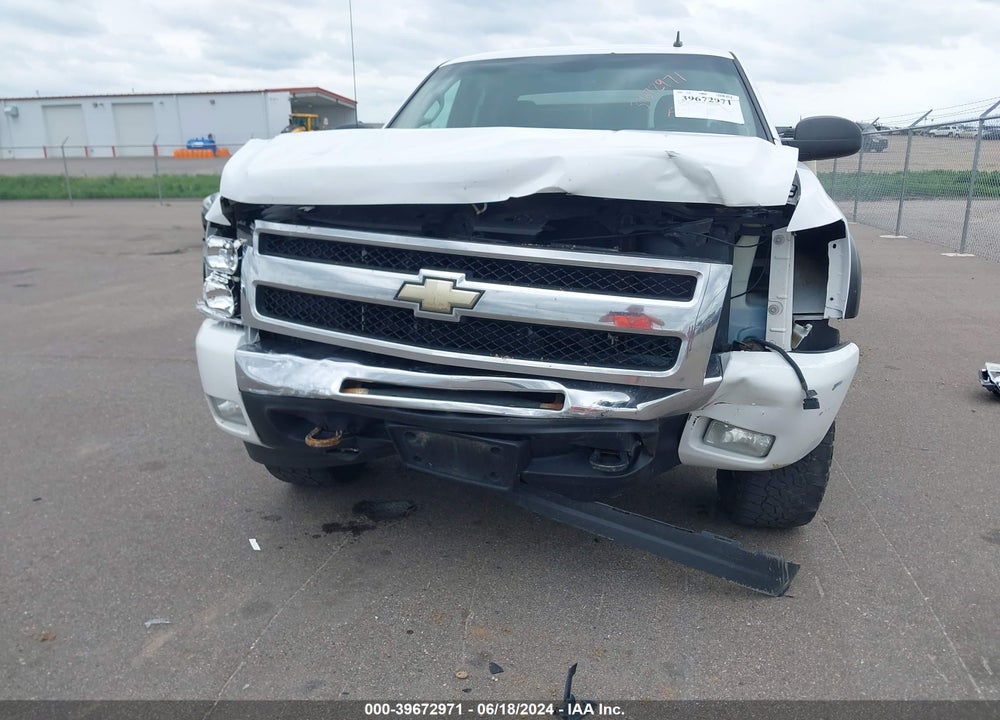 2009 CHEVROLET SILVERADO 1500 LT VIN: 1GCEK290X9Z116281