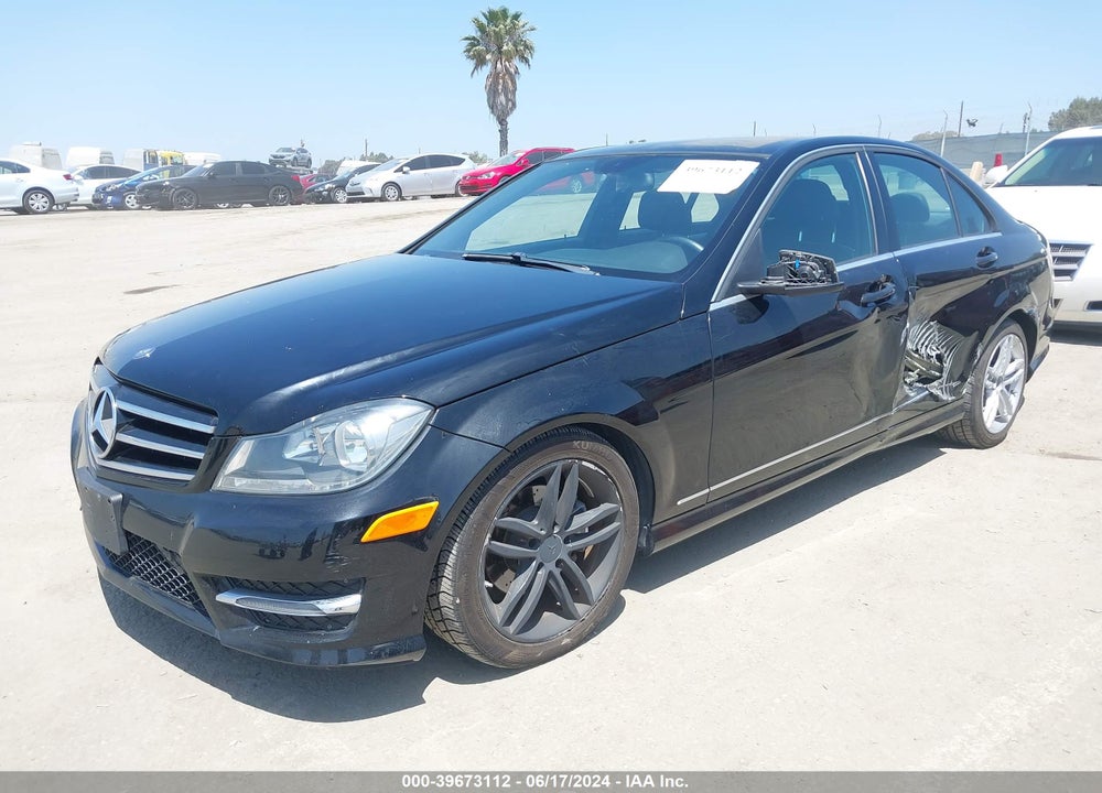 2014 MERCEDES-BENZ C 250 LUXURY/SPORT VIN: WDDGF4HB9EG254594