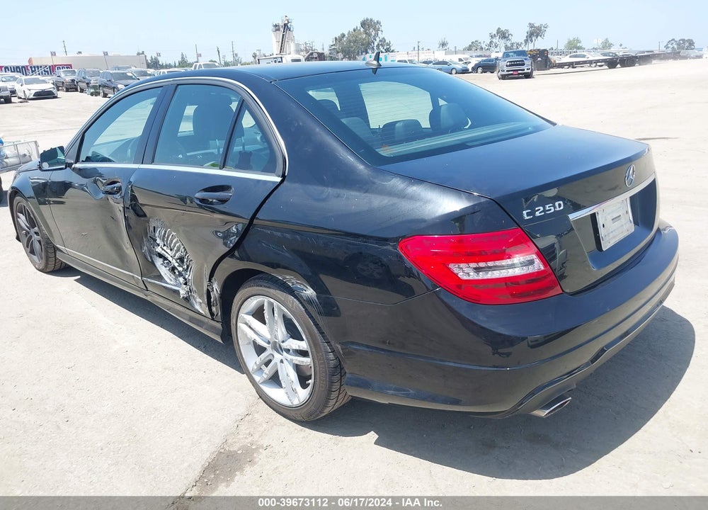 2014 MERCEDES-BENZ C 250 LUXURY/SPORT VIN: WDDGF4HB9EG254594