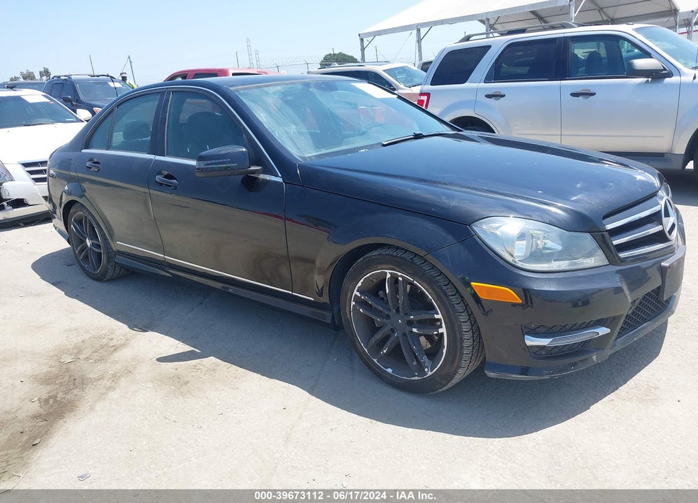 2014 MERCEDES-BENZ C 250 LUXURY/SPORT VIN: WDDGF4HB9EG254594