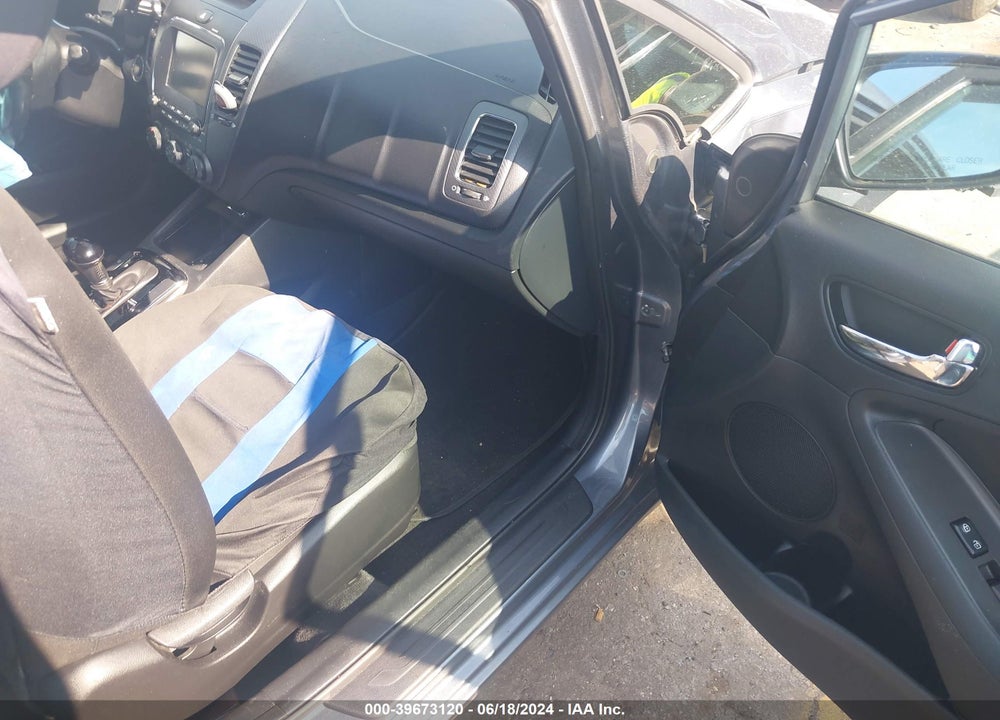 2017 KIA FORTE S VIN: 3KPFL4A70HE041297