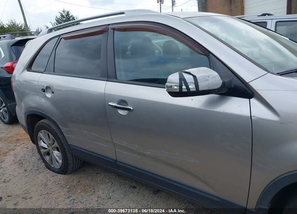 2015 KIA SORENTO EX V6 VIN: 5XYKU4A72FG636373