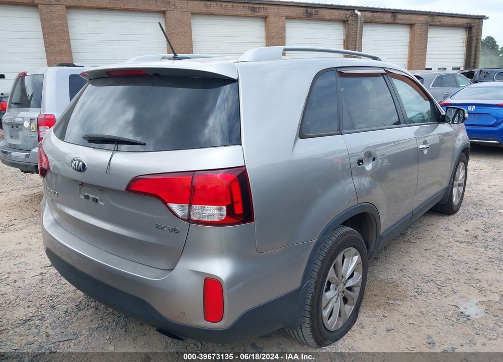 2015 KIA SORENTO EX V6 VIN: 5XYKU4A72FG636373