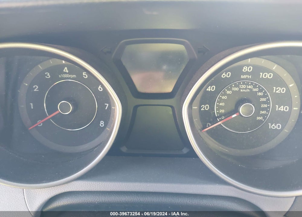 2014 HYUNDAI ELANTRA SE VIN: 5NPDH4AE1EH491183