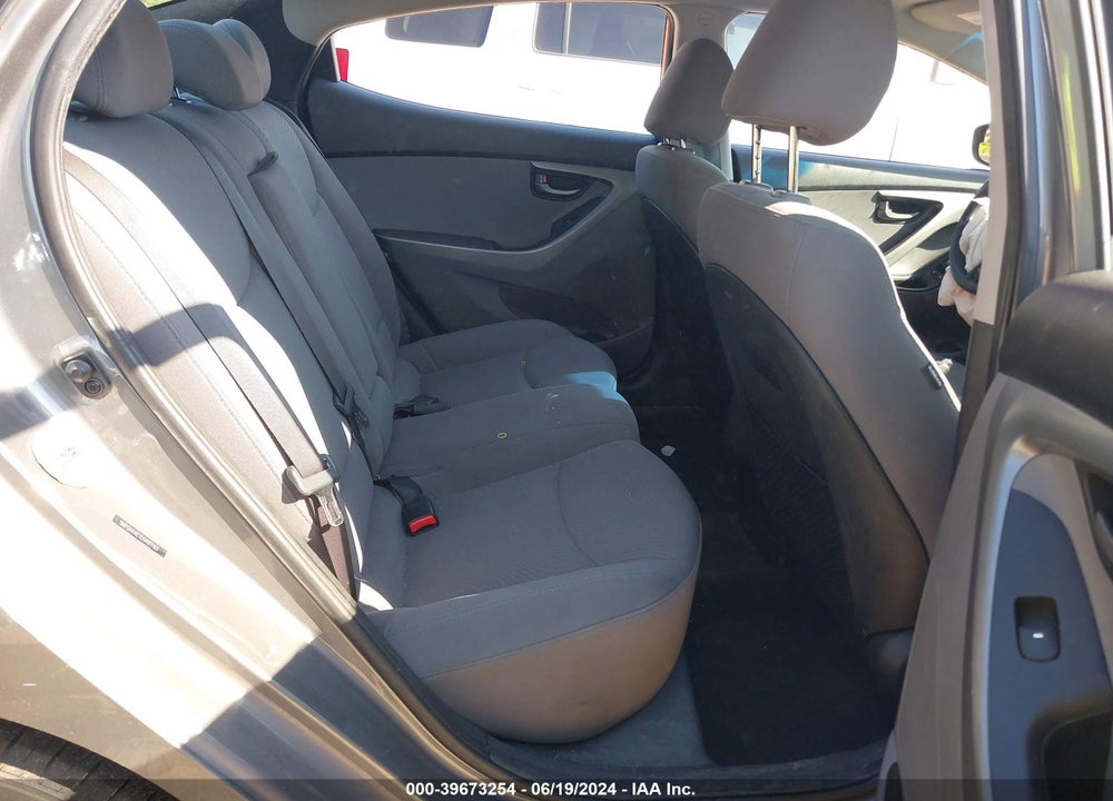 2014 HYUNDAI ELANTRA SE VIN: 5NPDH4AE1EH491183