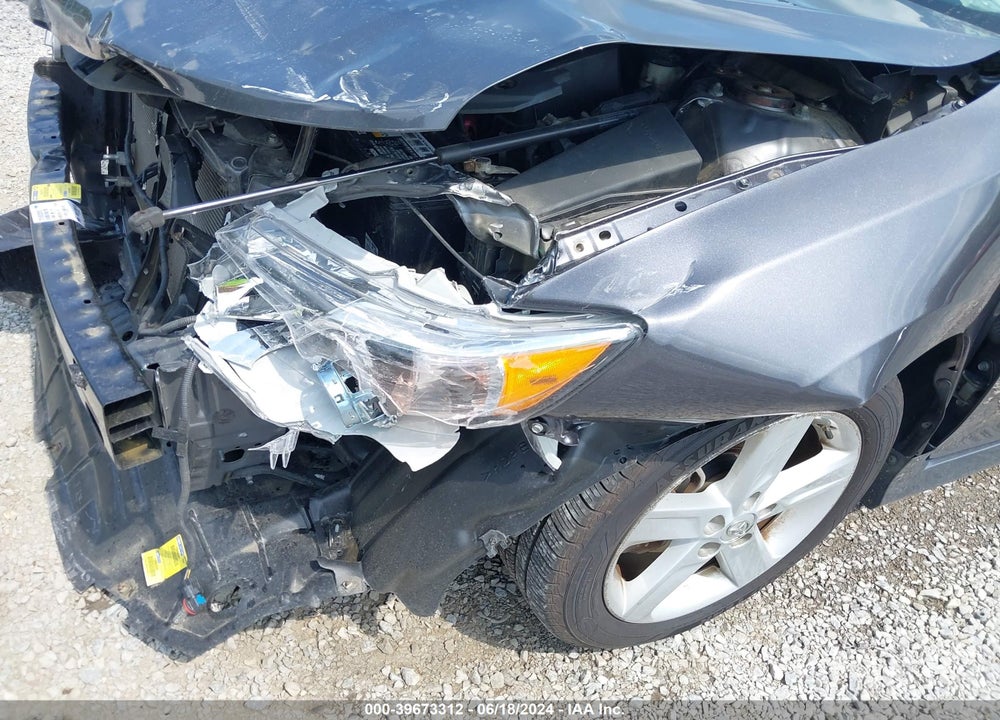 2012 TOYOTA CAMRY SE VIN: 4T1BF1FK7CU056239
