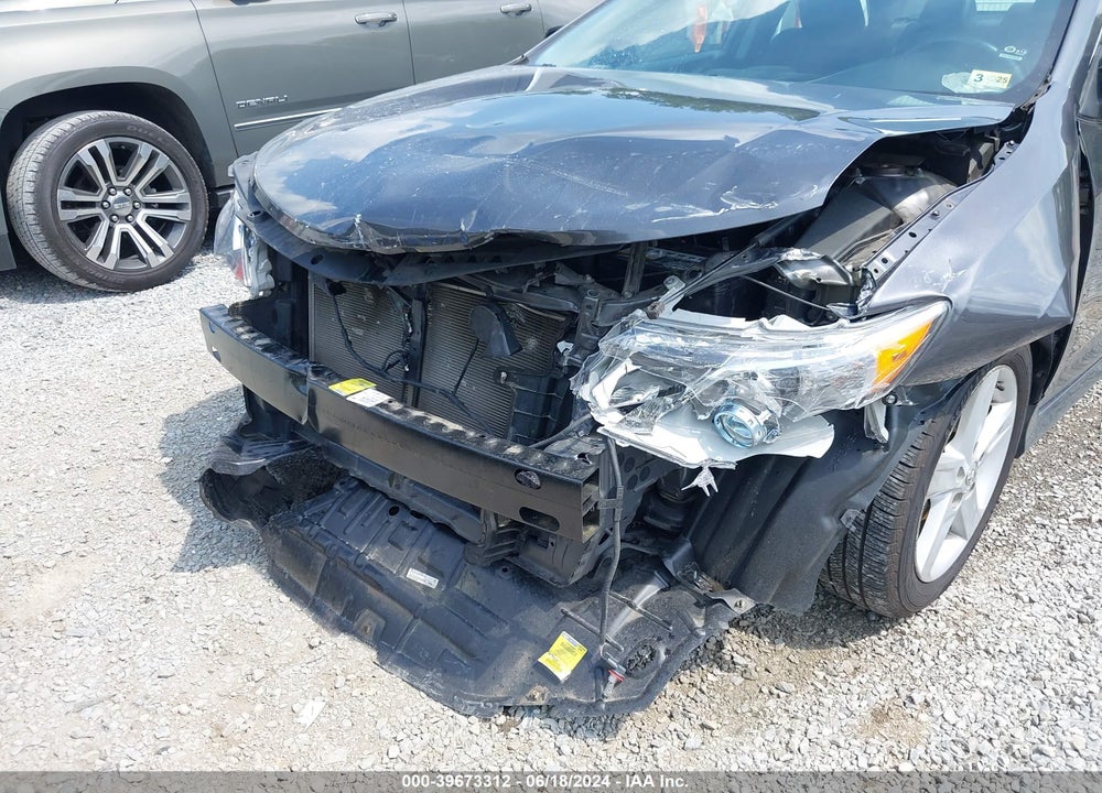 2012 TOYOTA CAMRY SE VIN: 4T1BF1FK7CU056239