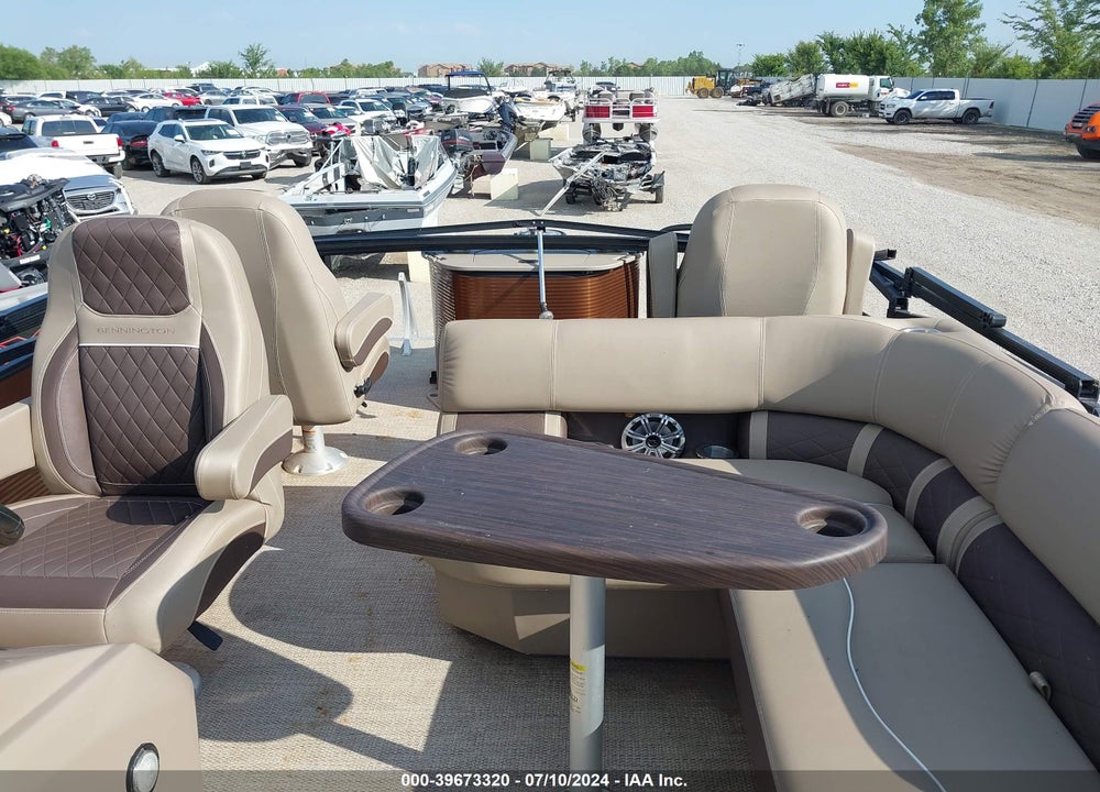 2019 BENNINGTON 227FS VIN: ETWC5428L819