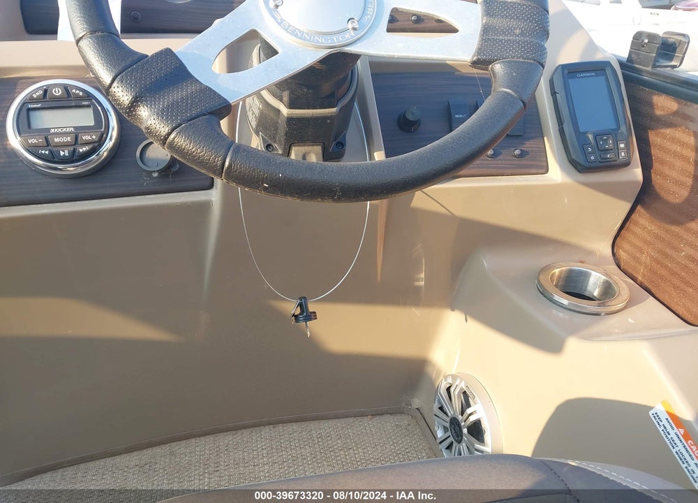 2019 BENNINGTON 227FS VIN: ETWC5428L819
