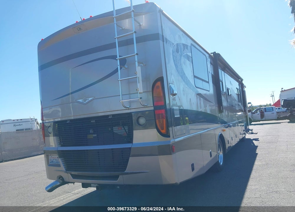 2005 FREIGHTLINER CHASSIS X LINE MOTOR HOME VIN: 4UZAAHDCX5CU55606