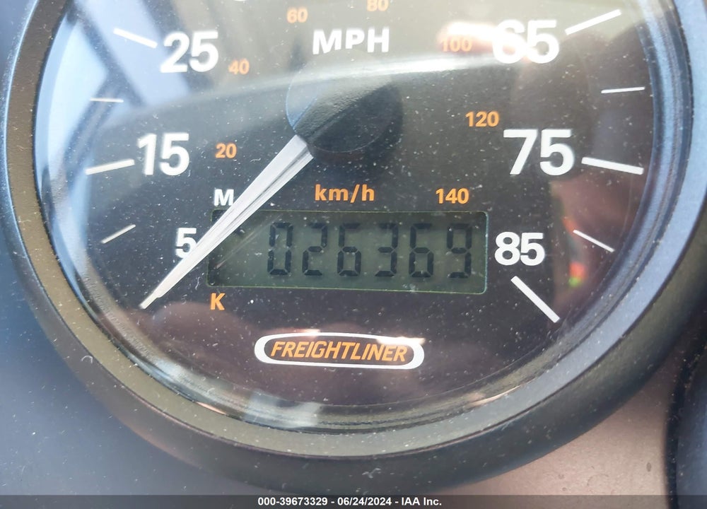 2005 FREIGHTLINER CHASSIS X LINE MOTOR HOME VIN: 4UZAAHDCX5CU55606