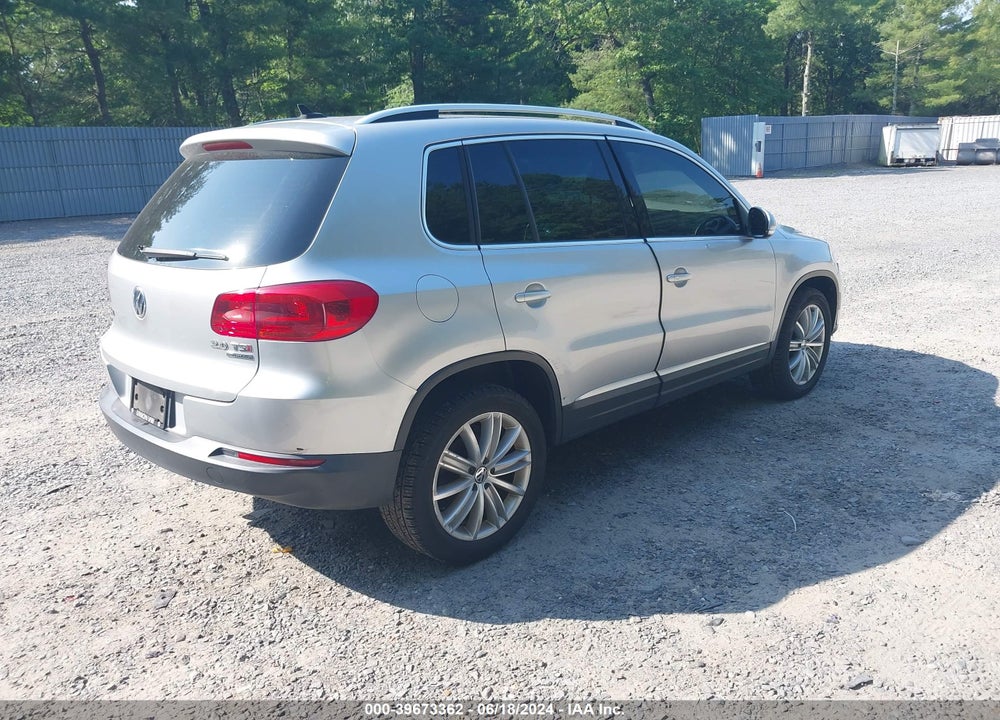 2014 VOLKSWAGEN TIGUAN SEL VIN: WVGBV3AX5EW547630