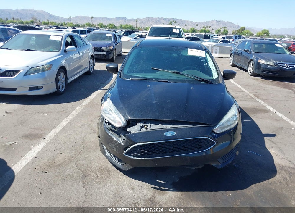 2018 FORD FOCUS SE VIN: 1FADP3K24JL230773
