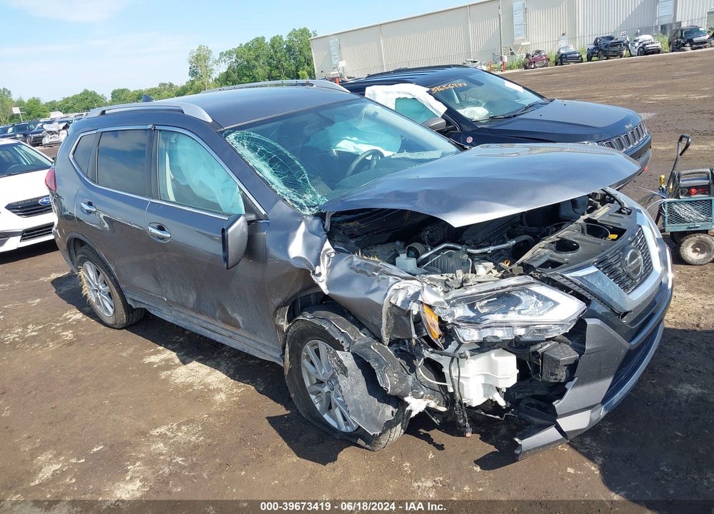 2018 NISSAN ROGUE SV VIN: KNMAT2MV4JP581931