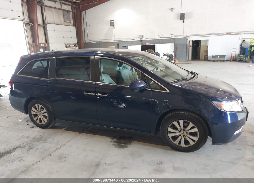 2016 HONDA ODYSSEY SE VIN: 5FNRL5H32GB104785