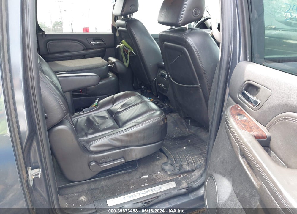 2008 GMC YUKON XL 1500 DENALI VIN: 1GKFK66868J197528