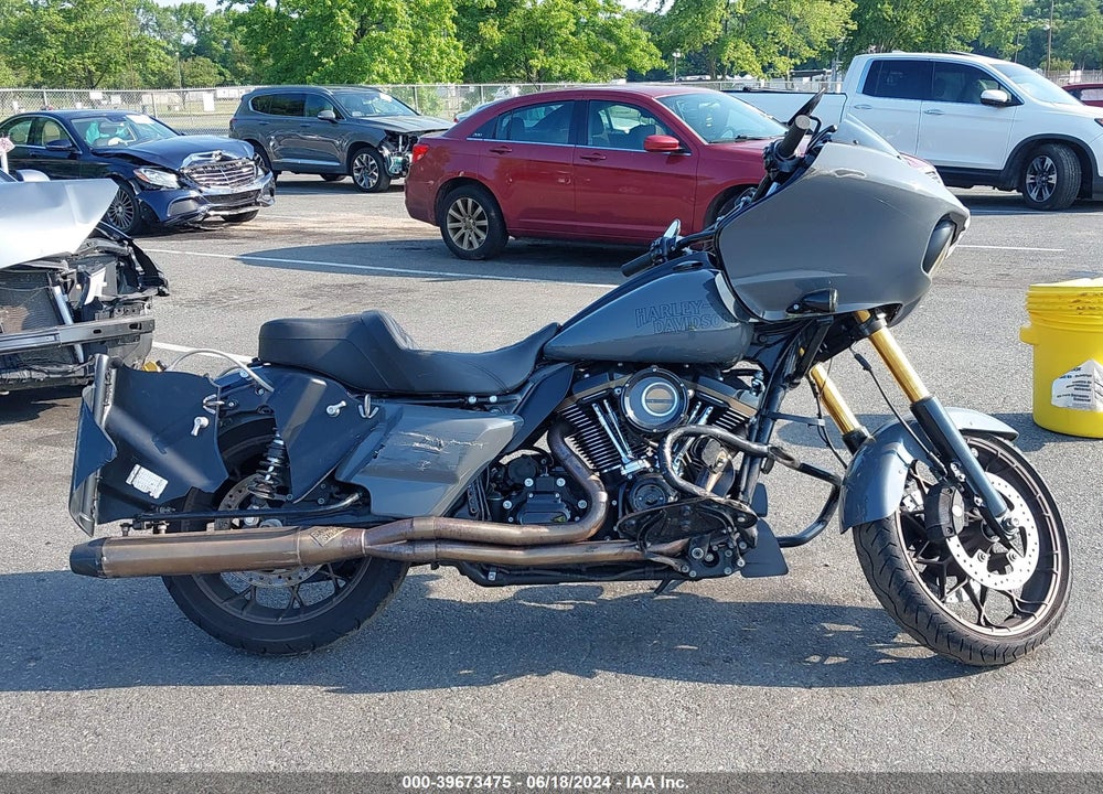 2022 HARLEY-DAVIDSON FLTRXST VIN: 1HD1ACL16NB637380