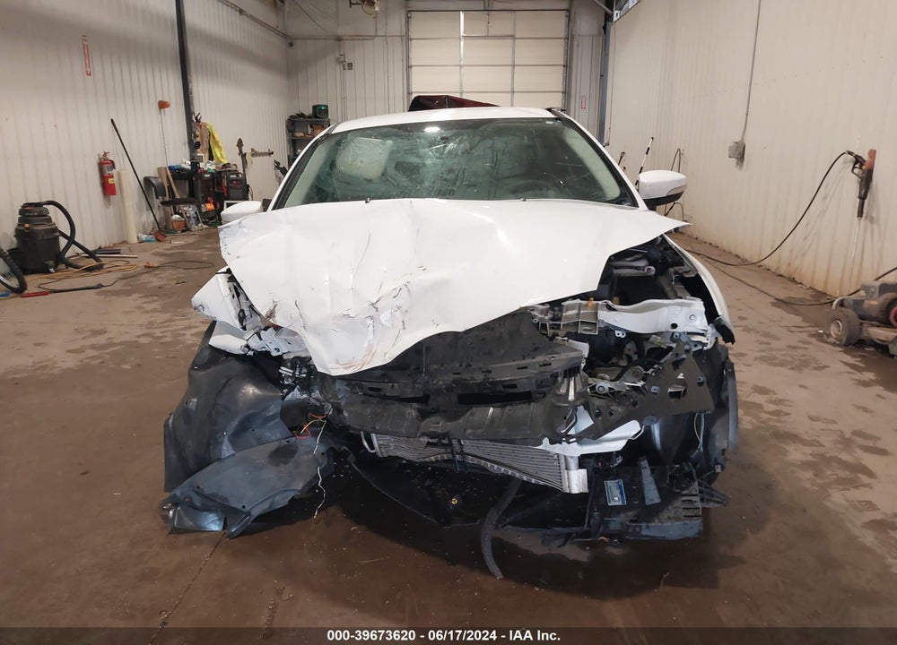 2014 FORD FOCUS SE VIN: 1FADP3F22EL429322