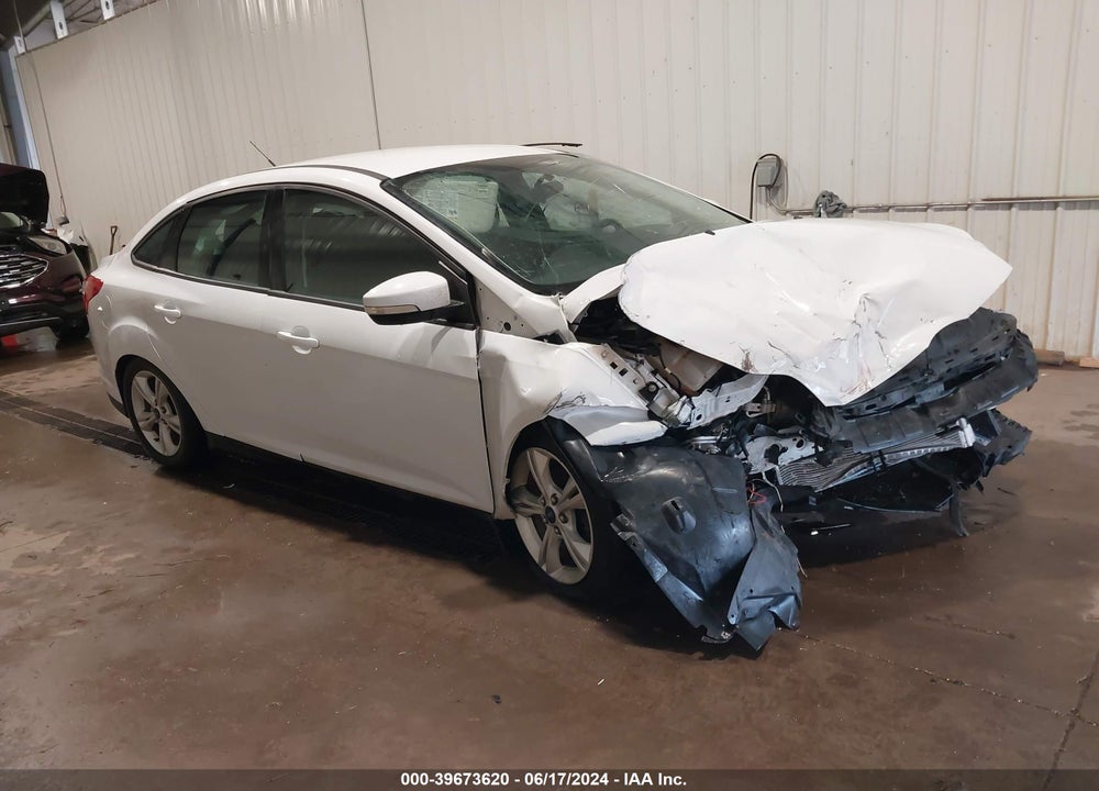 2014 FORD FOCUS SE VIN: 1FADP3F22EL429322