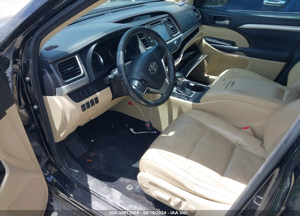 2015 TOYOTA HIGHLANDER XLE V6 VIN: 5TDJKRFH6FS221348