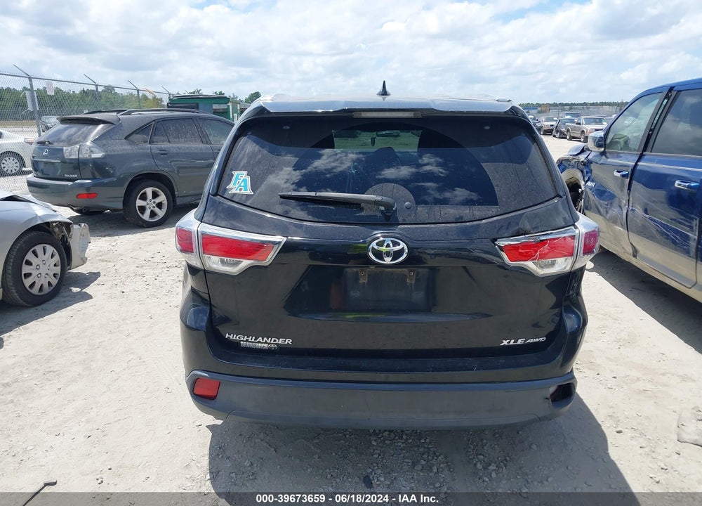 2015 TOYOTA HIGHLANDER XLE V6 VIN: 5TDJKRFH6FS221348
