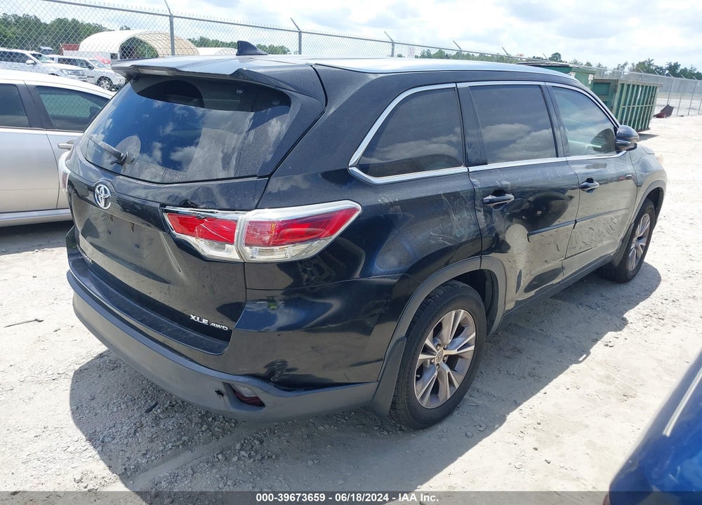 2015 TOYOTA HIGHLANDER XLE V6 VIN: 5TDJKRFH6FS221348