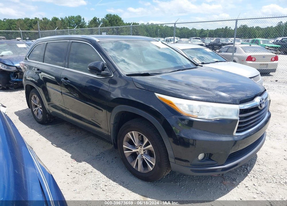 2015 TOYOTA HIGHLANDER XLE V6 VIN: 5TDJKRFH6FS221348
