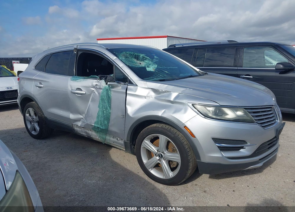 2015 LINCOLN MKC VIN: 5LMCJ1A93FUJ47095
