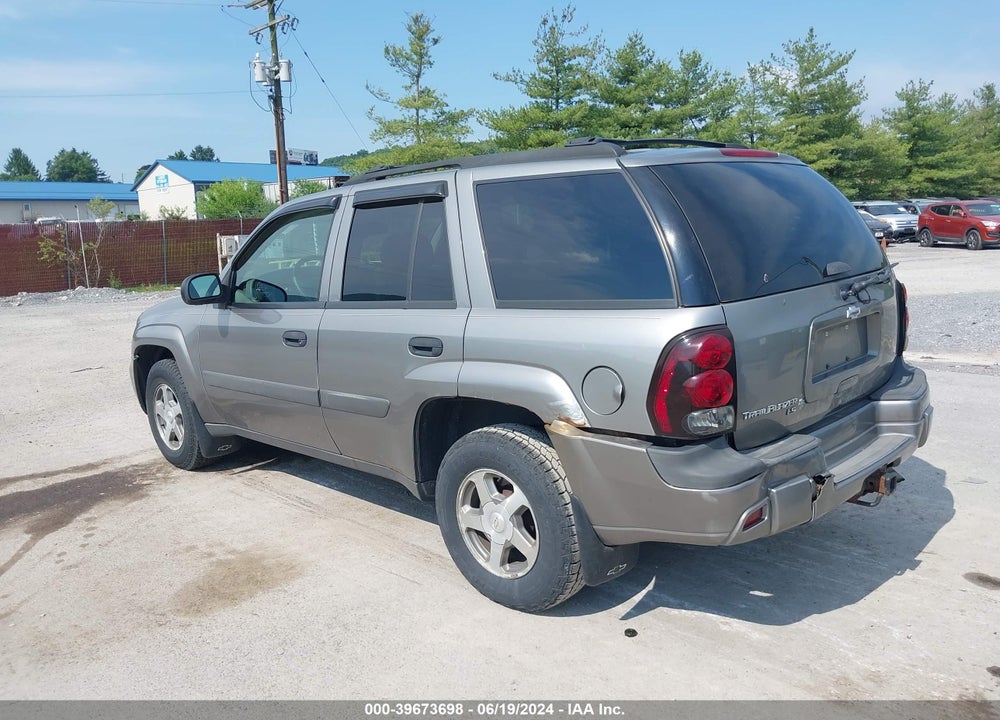2005 CHEVROLET TRAILBLAZER LS VIN: 1GNDT13S252155146