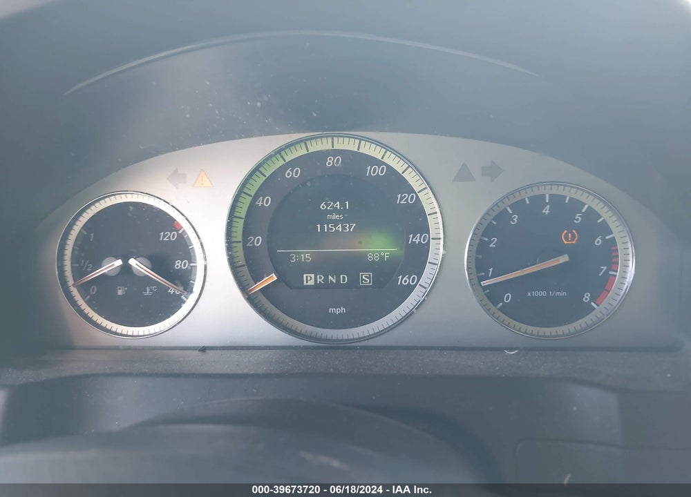 2008 MERCEDES-BENZ C 300 LUXURY 4MATIC/SPORT 4MATIC VIN: WDDGF81X18F113462