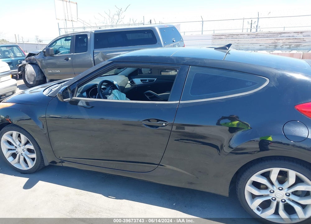2013 HYUNDAI VELOSTER BASE W/GRAY VIN: KMHTC6AD7DU166423