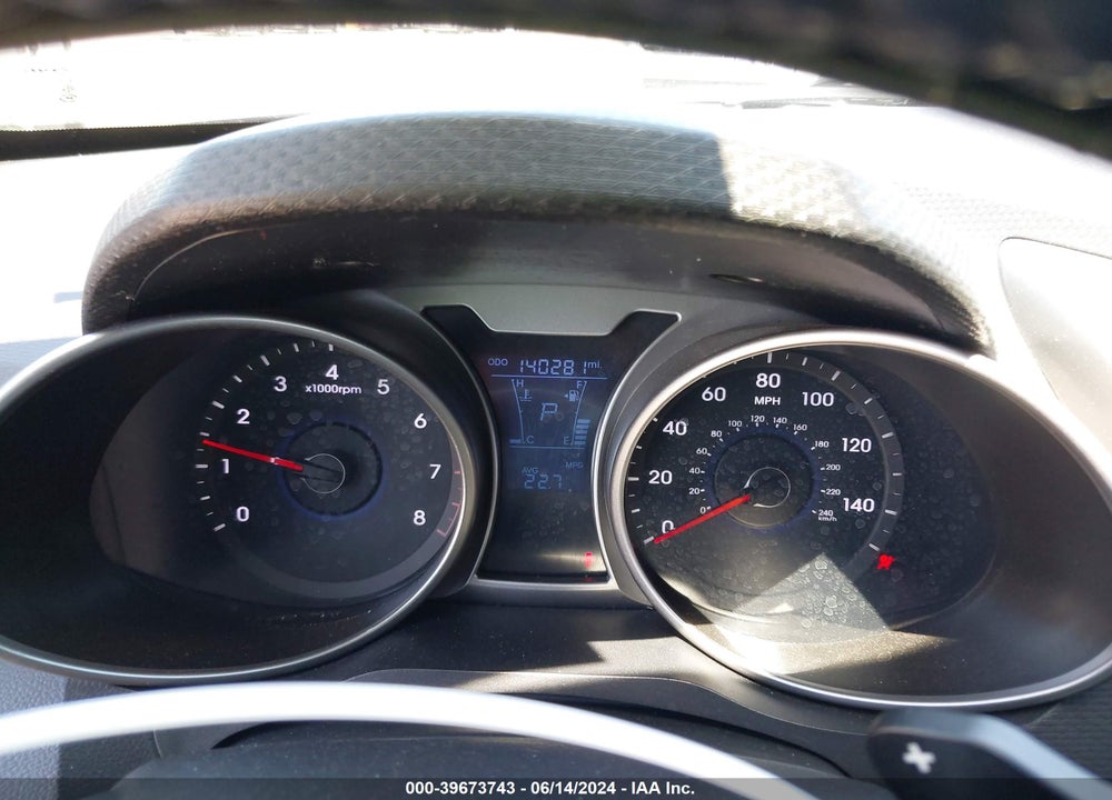2013 HYUNDAI VELOSTER BASE W/GRAY VIN: KMHTC6AD7DU166423