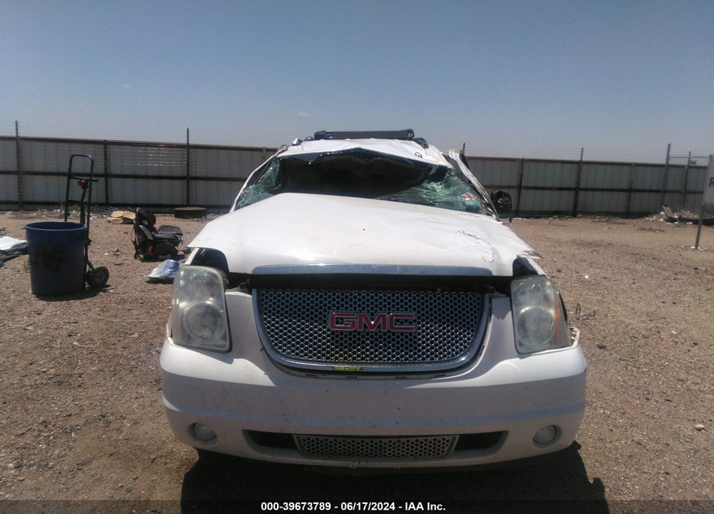 2011 GMC YUKON DENALI VIN: 1GKS2EEF2BR218490
