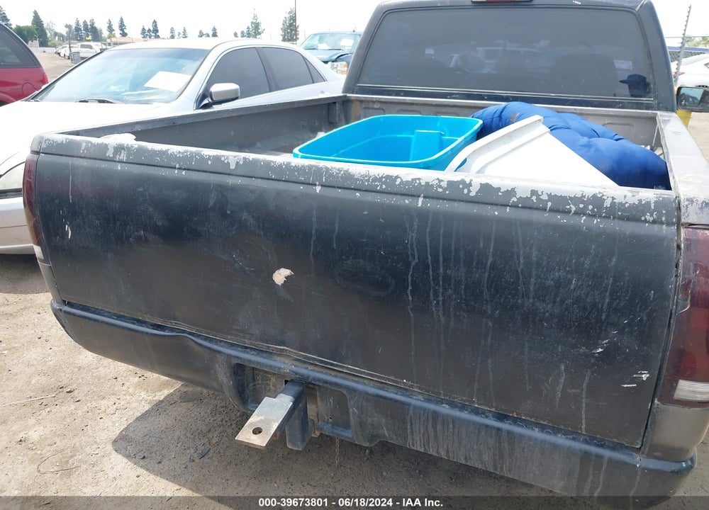 1996 GMC SIERRA C1500 VIN: 1GTEC14MXTZ533439