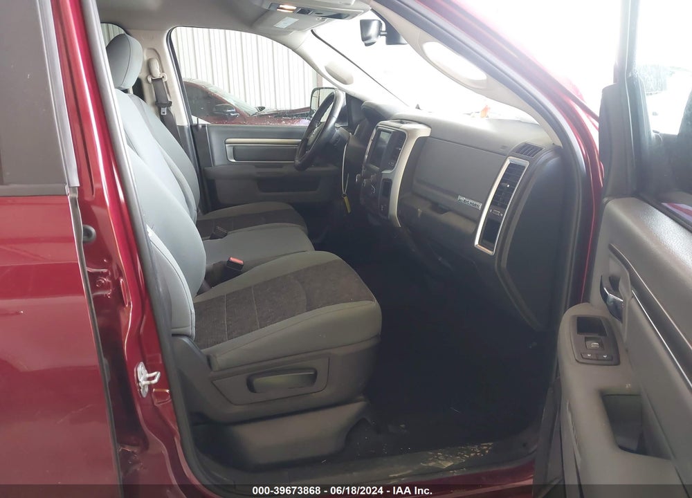 2019 RAM 1500 CLASSIC BIG HORN QUAD CAB 4X2 6'4 BOX VIN: 1C6RR6GTXKS516171