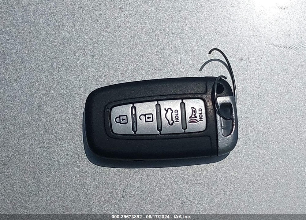2011 HYUNDAI ELANTRA LIMITED (ULSAN PLANT) VIN: KMHDH4AE1BU087331