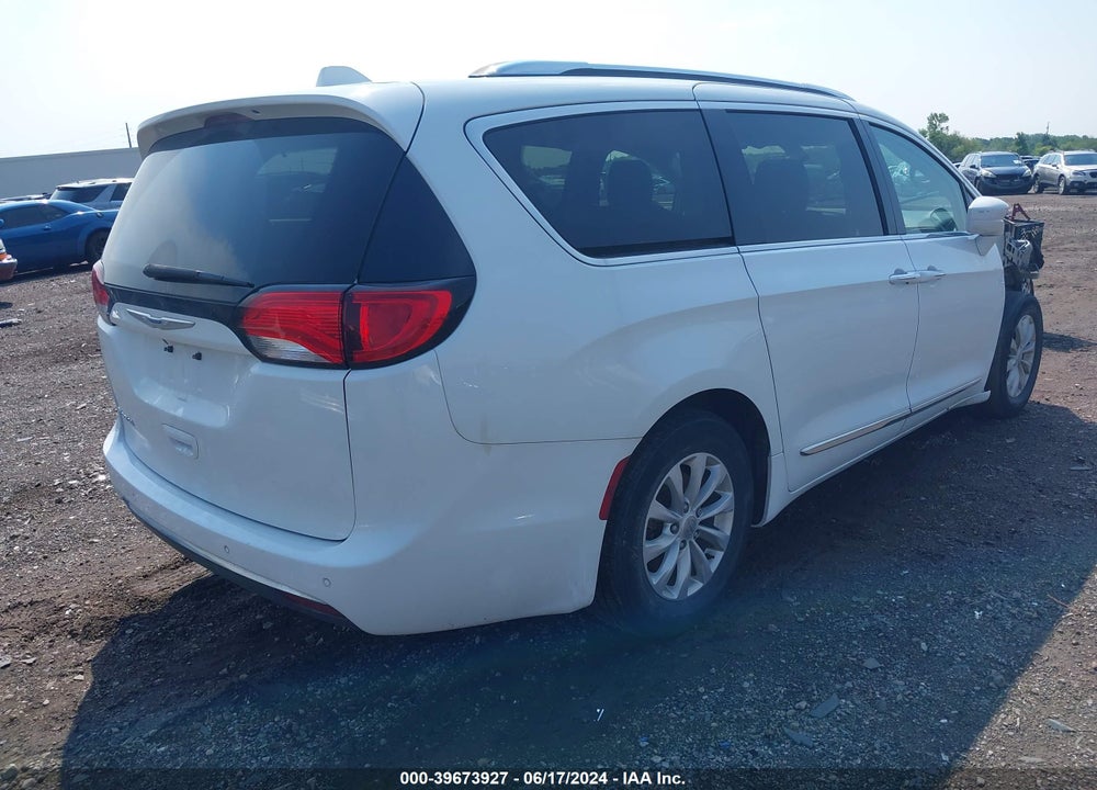 2018 CHRYSLER PACIFICA TOURING L PLUS VIN: 2C4RC1EG1JR353753