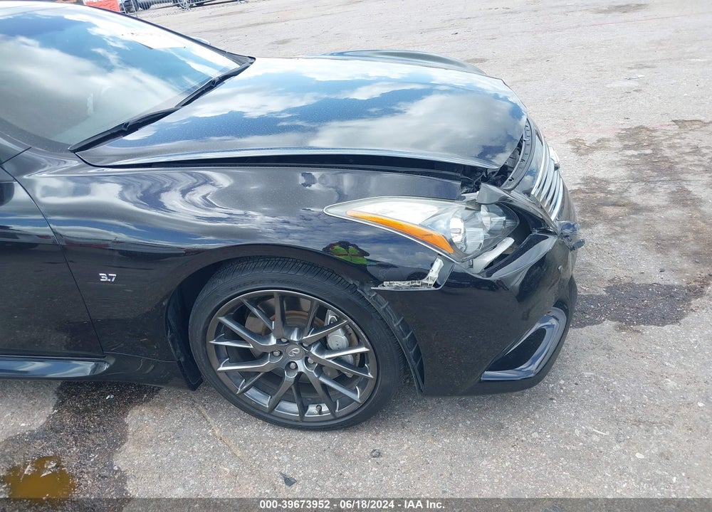 2014 INFINITI Q60/IPL VIN: JN1CV6FE8EM900247